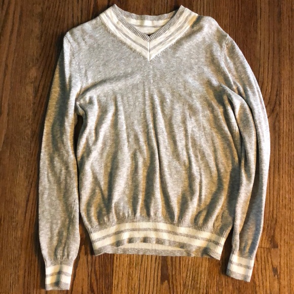 Preppy Gray Sweater - Picture 1 of 1